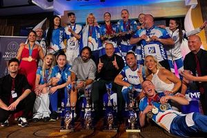 Ο Καραϊσκάκης συγκίνησε με την «Αστερομάτα» στην Κωνσταντινούπολη