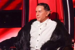 Γιώργος Μαζωνάκης: Η ανατρεπτική εμφάνιση με αυτιά ξωτικού στο «The Voice» και η αινιγματική ανάρτηση για το 2026