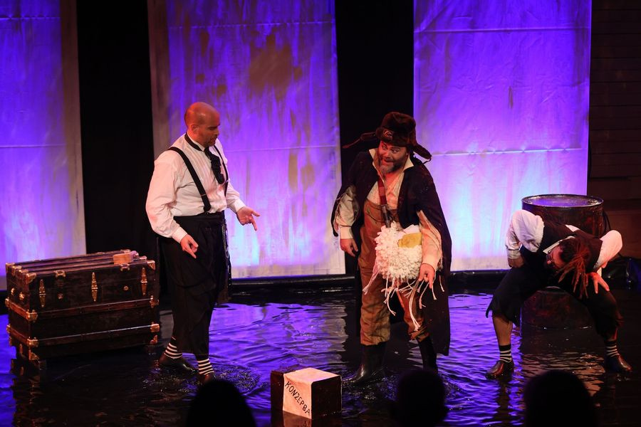 (ΒΙΝΤΕΟ) Μεσόπελαγα του Σλάβομιρ Μρόζεκ στο Πολιτιστικό Συνεδριακό Κέντρο Ηρακλείου