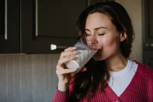 Το γάλα βρώμης δεν είναι για όλους, λένε οι ειδικοί – Τι να προσέξετε