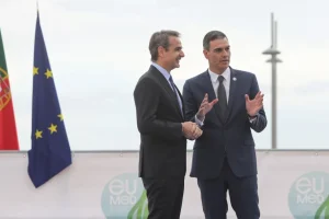 Στην Ισπανία τη Δευτέρα ο Μητσοτάκης, θα συναντηθεί με τον Σάντσεθ και τον βασιλιά Φελίπε