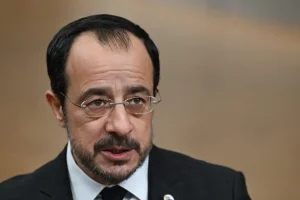 Κύπρος: Σε δύσκολη θέση η κυβέρνηση Χριστοδουλίδη μετά τη διαρροή του βίντεο με διαλόγους για μίζες