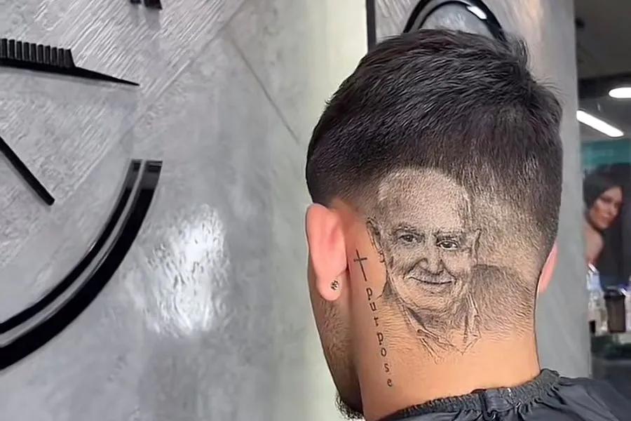 (ΒΙΝΤΕΟ) Όταν ο Γιώργος Παπαδάκης… ζωγραφίστηκε πάνω σε κεφάλι από έναν Κρητικό καλλιτέχνη