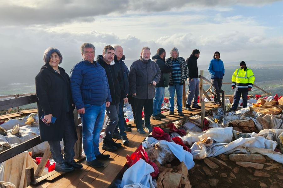 Επίσκεψη Δημάρχου Μινώα Πεδιάδας στην ανασκαφή της Παπούρας και στο εργοτάξιο Καστελλίου