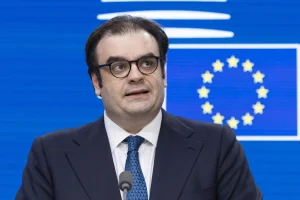 Κυριάκος Πιερρακάκης: Έχουμε την ταχύτερη αποκλιμάκωση χρέους παγκοσμίως