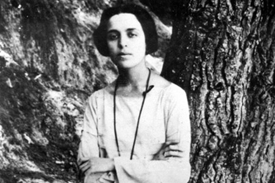 Το πορτρέτο της Μαρίας Πολυδούρη – Μια από τις συγκινητικές φωνές της νεοελληνικής ποίησης