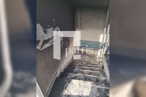 Σήμερα η απολογία της 54χρονης που έβαλε φωτιά σε σπίτι και προκάλεσε φθορές σε αυτοκίνητα