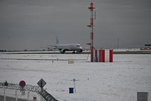 Επαναλειτουργούν τα αεροδρόμια Βουδαπέστης, Πράγας, Μπρατισλάβας, που είχαν κλείσει λόγω κακοκαιρίας