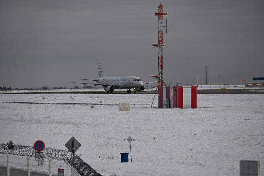 Επαναλειτουργούν τα αεροδρόμια Βουδαπέστης, Πράγας, Μπρατισλάβας, που είχαν κλείσει λόγω κακοκαιρίας