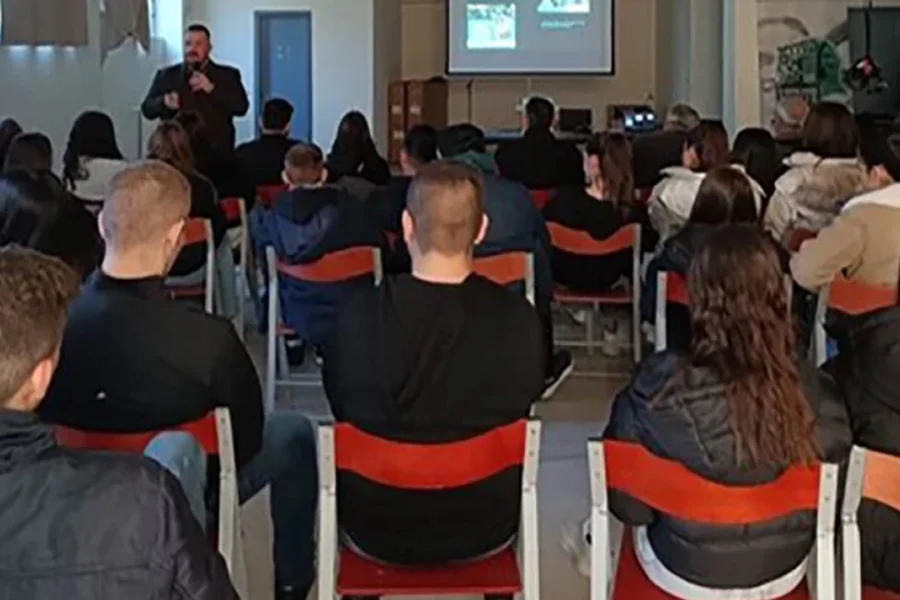 Youth Crete: Ημερίδες ενημέρωσης για μαθητές Λυκείου στον Δήμο Μινώα Πεδιάδας