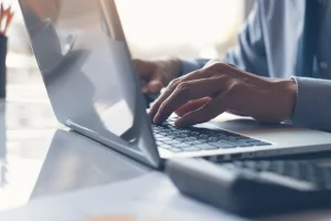 Νέο χτύπημα κατά της φοροδιαφυγής: Τα τρία νέα ψηφιακά «όπλα»