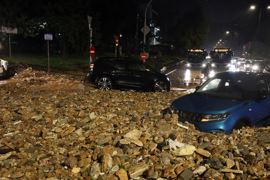 Πώς έγιναν οι τραγωδίες με τους δύο νεκρούς από την κακοκαιρία