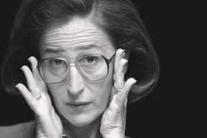 Γιούλη Τσαγκαράκη: Η Ηρακλειώτισσα «θεία Σταματίνα» από τις «Σέρρες»… αποκαλύπτεται!