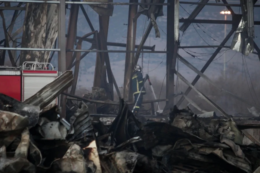 Τρύπα σε σωλήνες προπανίου εντοπίστηκε στο υπόγειο του εργοστασίου Βιολάντα