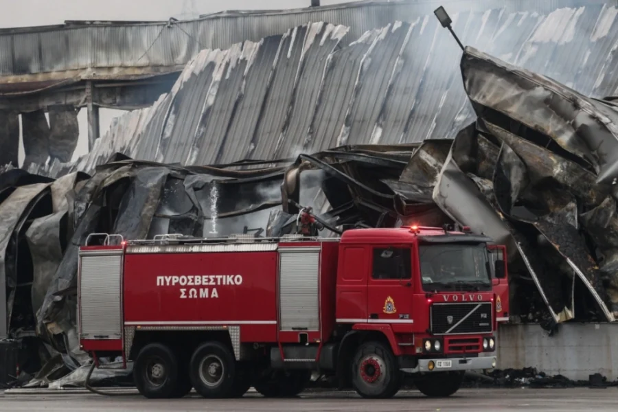 Τραγωδία στα Τρίκαλα: Έλιωσε μέχρι και ο χάλυβας από τη φωτιά στο εργοστάσιο της Βιολάντα – Τα ερωτήματα για την τραγωδία