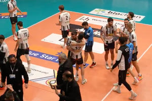 Βόλεϊ: O OΦΗ νίκησε 3-0 τον Φοίνικα στη Σύρο