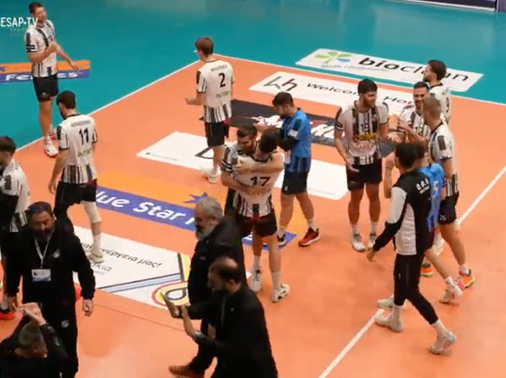 Βόλεϊ: O OΦΗ νίκησε 3-0 τον Φοίνικα στη Σύρο