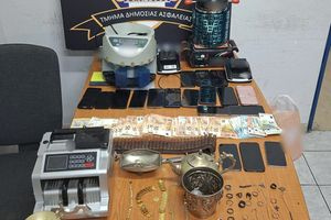 Ζεφύρι: Εντοπίστηκε παράνομο χυτήριο μετάλλων όπου έλιωναν κλοπιμαία – Έξι συλλήψεις