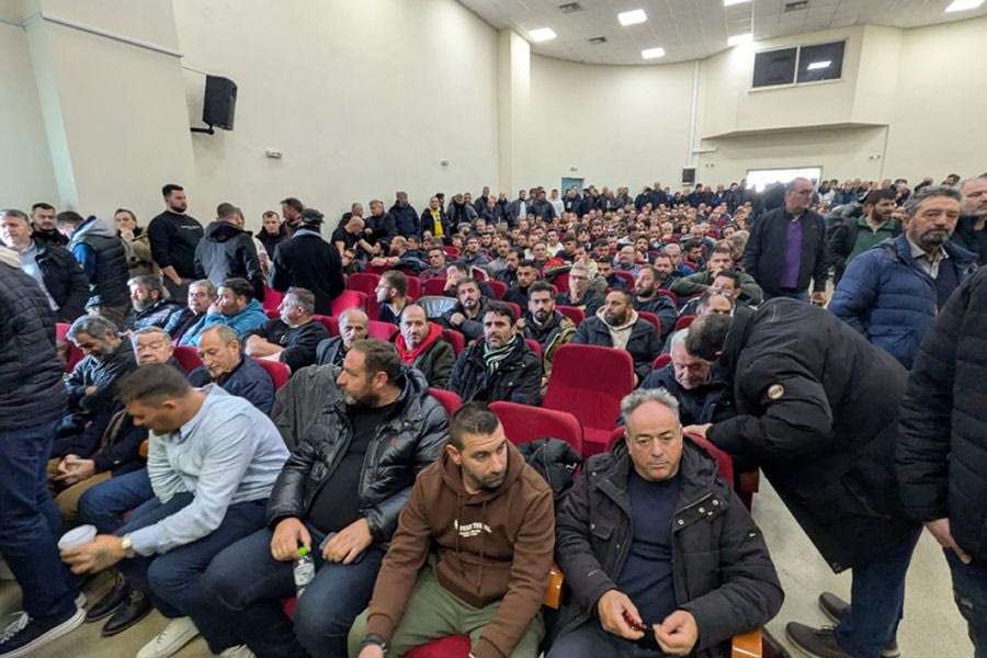 Ναι στον διάλογο, όχι στο συλλαλητήριο την Τρίτη, αποφάσισαν οι αγρότες