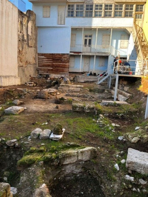 (ΦΩΤΟ) Αναδεικνύονται οι αρχαιότητες της «Οικίας Κοκοβίκου» στην Πλάκα