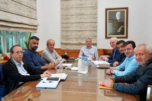 Σύσκεψη στην Περιφέρεια Κρήτης για το οδικό δίκτυο Τέρτσα – Μύρτος
