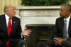 Ο Τραμπ «κατέβασε» το βίντεο που δείχνει τους Ομπάμα ως πιθήκους – «Λάθος υπαλλήλου» απάντησε ο Λευκός Οίκος