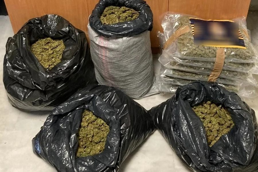 Ένας μέσα τέσσερις έξω για τα 24 κιλά χασίς και την κοκαΐνη