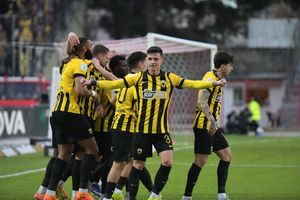 Super League: Με τρία γκολ στο τέλος η ΑΕΚ 4-0 τον Πανσερραϊκό