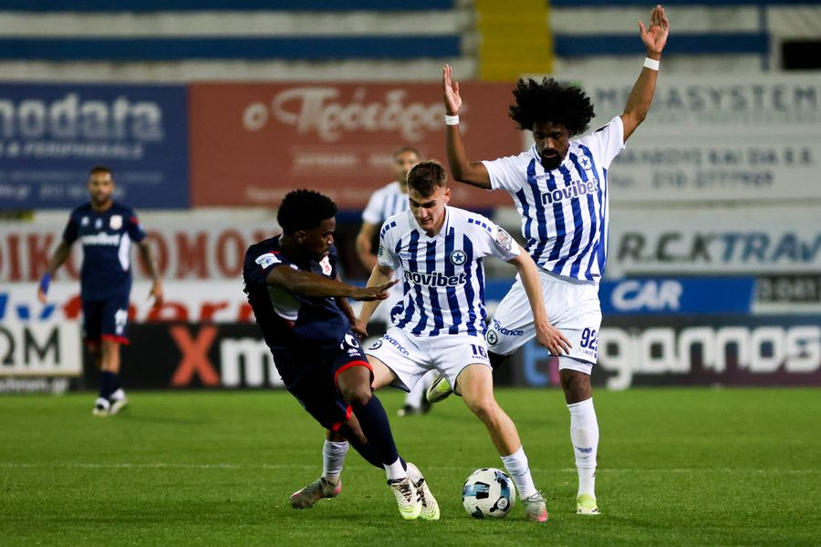 Super League: “Μίλησε” τελευταίος στο Περιστέρι ο Τεϊσέιρα