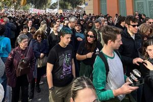 Στη συγκέντρωση για τα Τέμπη ο Χάρης Μαμουλάκης