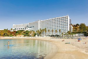 «Τα  τεράστια resorts, οι πισίνες, καταστρέφουν την αυθεντική Ελλάδα»- Κορυφαία ταξιδιωτική συντάκτρια εξηγεί πως θα σώσουμε τον τουρισμό μας