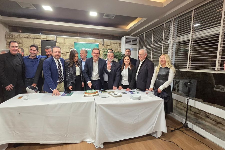 Μήνυμα ενότητας από τον Δημήτρη Μάντζο