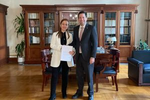 Τμήμα Ακτινοθεραπείας ΠΑΓΝΗ: Η Μαρία Τόλια φεύγει ο Στέφανος Κάχρης έρχεται