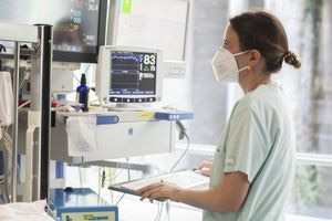 Οι αναπνευστικές λοιμώξεις έστειλαν 2 παιδιά στην Εντατική