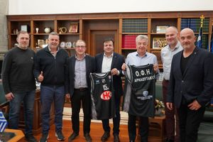 Συνάντηση Σταύρου Αρναουτάκη με τη Διοικούσα Επιτροπή Μπάσκετ του ΟΦΗ