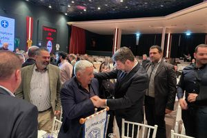 ΦΩΤΟ: Νίκος Ανδρουλάκης και Γιάννης Βρούτσης στην κοπή πίτας της ΕΠΣΗ