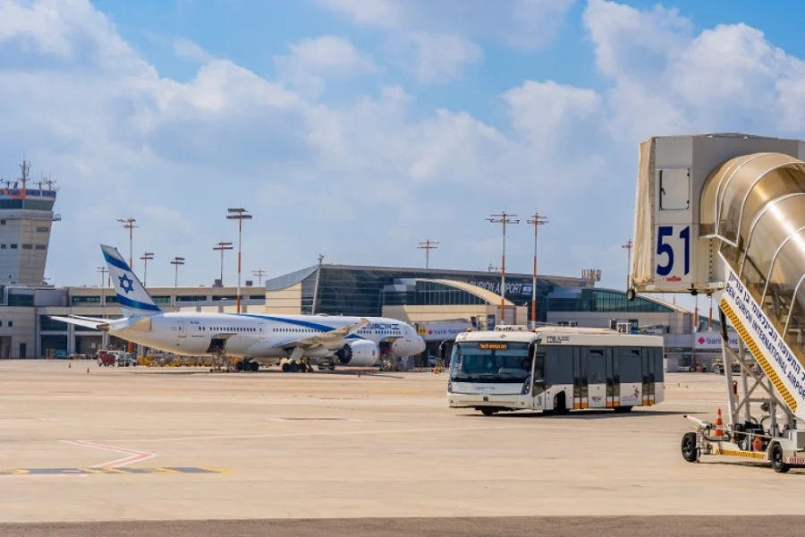 Ταξιδιωτική οδηγία από το ΥΠΕΞ: Αποφύγετε τις επισκέψεις σε Ισραήλ, Ιράν και Παλαιστινιακά Εδάφη