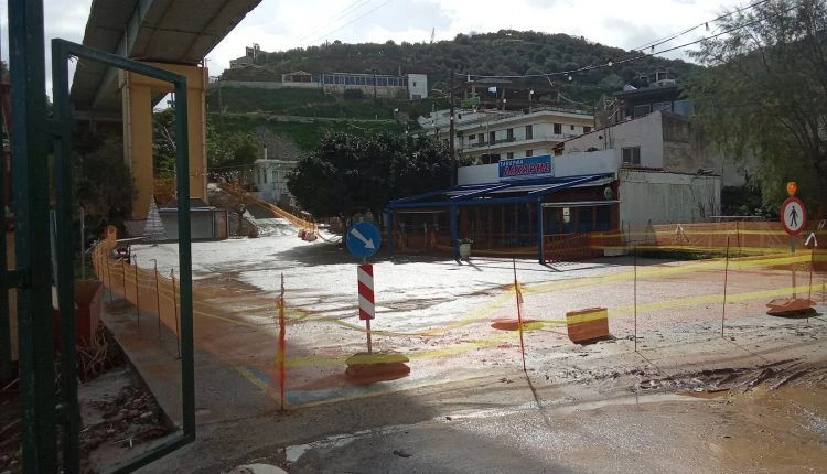 Η γέφυρα στο Παλαιόκαστρο φέρνει… αντιδράσεις – Σήμερα η ανοιχτή κινητοποίηση των κατοίκων