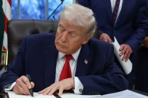 Ο Τραμπ ανακοίνωσε εμπορική συμφωνία με την Ινδία: Τέλος το ρωσικό πετρέλαιο για το Νέο Δελχί, μειώνονται οι δασμοί