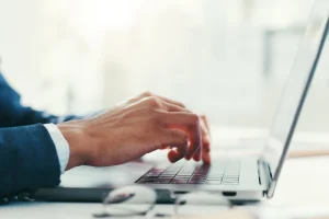 ΑΑΔΕ: Εργασίες για την εκκαθάριση του ΕΝΦΙΑ 2026, ποιες λειτουργίες υποβολής δήλωσης Ε9 δεν θα είναι διαθέσιμες την Πέμπτη