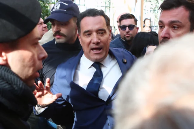 Οι εργαζόμενοι του ΠΑΓΝΗ για Γεωργιάδη: «Αποδείχθηκε ανεπιθύμητος ο υπουργός»