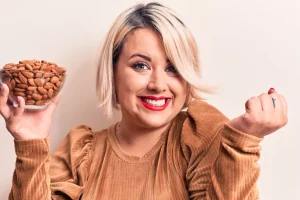 Ο πολύτιμος καρπός που νικά την άνοια, θωρακίζει την καρδιά και ομορφαίνει το δέρμα