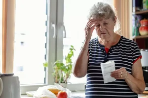 Έξι απροσδόκητα προειδοποιητικά σημάδια άνοιας – Μην τα αγνοήσετε