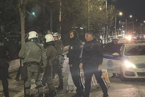 ΑΠΘ: 38 συλλήψεις μετά την επέμβαση της ΕΛΑΣ στην Πολυτεχνική Σχολή, δείτε βίντεο και φωτογραφίες