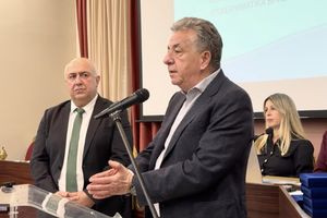 Σταύρος Αρναουτάκης: «Με ενότητα, συνεργασία και συνέργεια διεκδικούμε πόρους και υλοποιούμε έργα για όλη την Κρήτη»