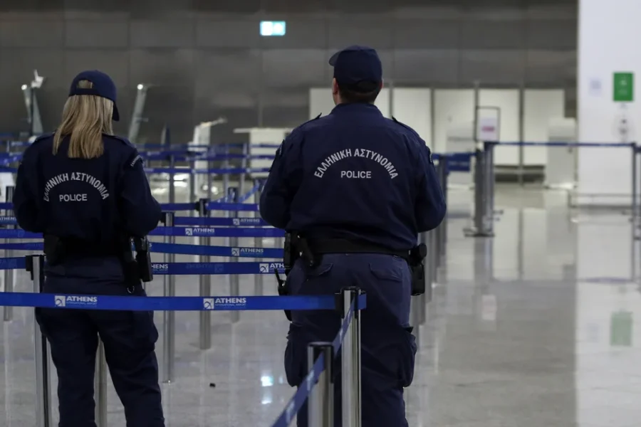 «Ελ. Βενιζέλος»: Συνελήφθη 45χρονος με περισσότερα από 32 κιλά ακατέργαστης κάνναβης στις αποσκευές του