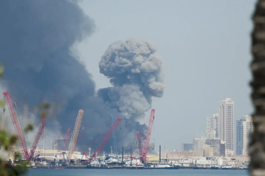 Μ. Ανατολή: Σφυροκόπημα Ισραήλ-ΗΠΑ στο Ιράν, ισοπέδωσαν το μέγαρο του Χαμενεΐ -Τα αντίποινα της Τεχεράνης