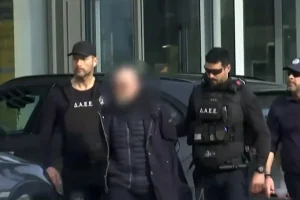 Την Τρίτη η απολογία του ιδιοκτήτη της Βιολάντα, τα στοιχεία που οδήγησαν στη νέα σύλληψη- Η ισχύς της έκρηξης ήταν σαν 185 κιλά ΤΝΤ