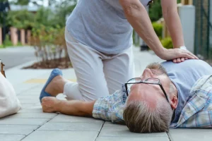 Καρδιακή ανακοπή: Δύο συμπτώματα που προειδοποιούν 24 ώρες νωρίτερα