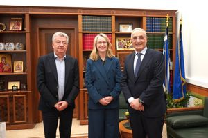 Η πρέσβης της Ιρλανδίας στον Περιφερειάρχη Κρήτης